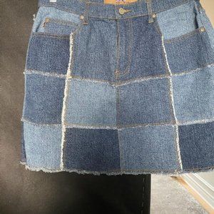 LONDON BLUE  DENIM LADIES SKIRT  SIZE 1XL
